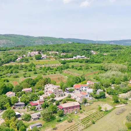 Casa Bombic By Rent Istria Feriehus Buzet